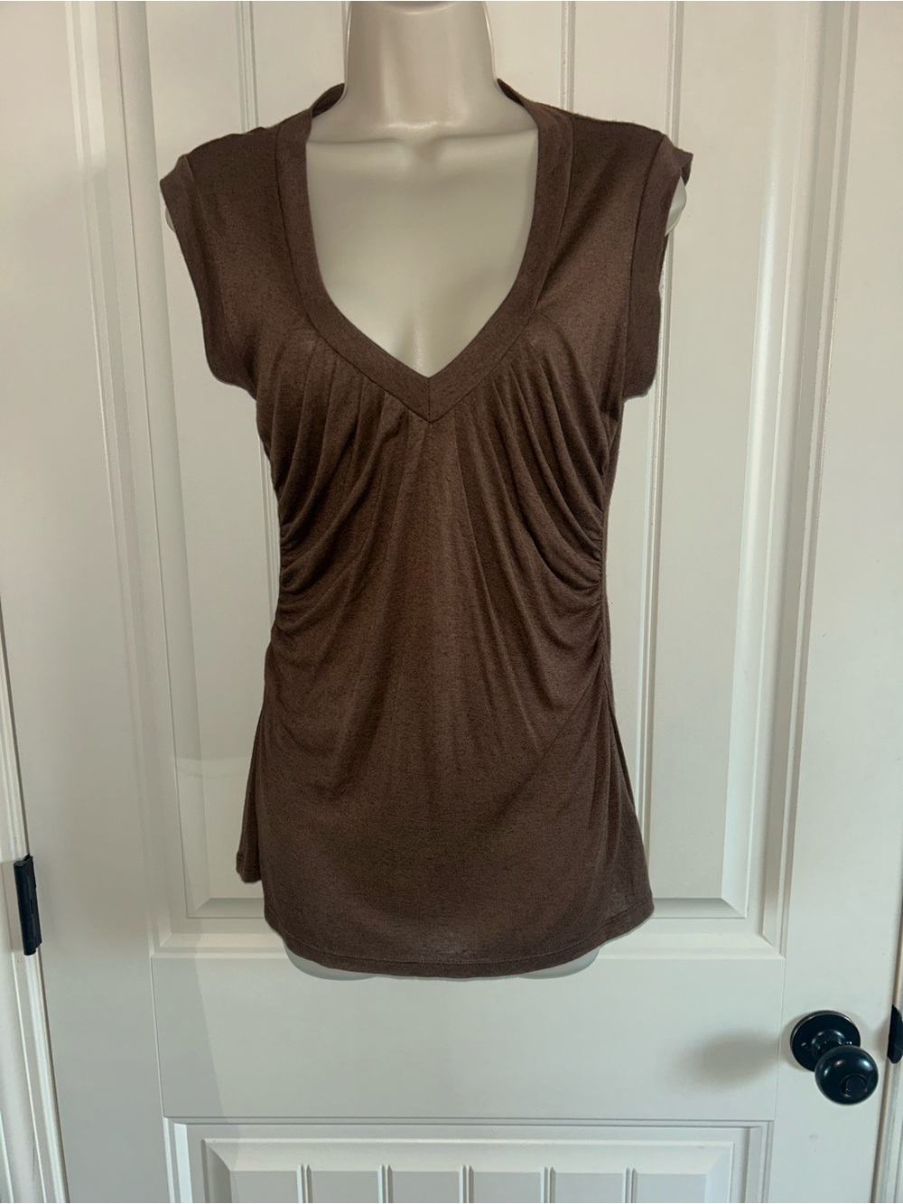 NEW Mododoc Women's Brown V-Neck Gathered Tank Top Sz S